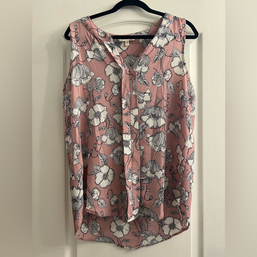Large, pink, flowy strapless top